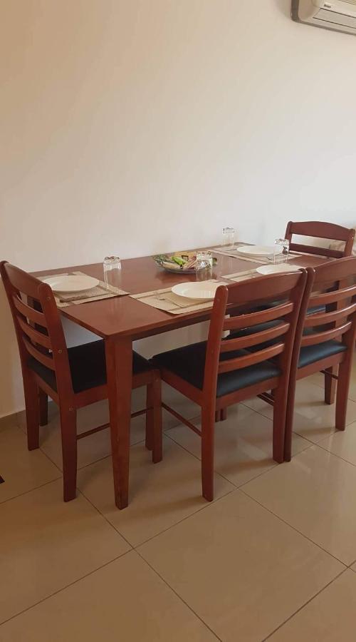 Andris Apartment Paralimni Bagian luar foto